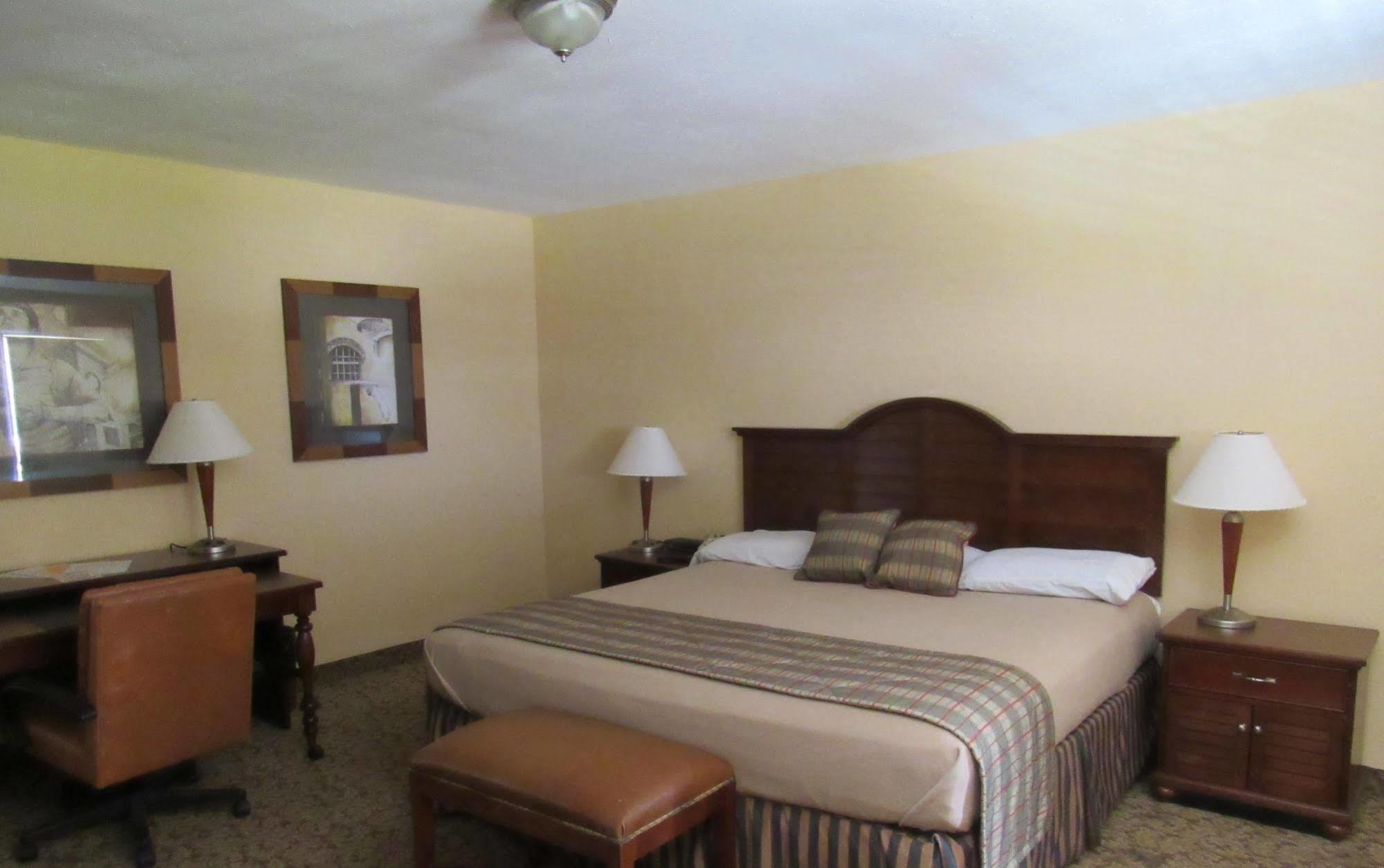 Alvin Extended Stay Ngoại thất bức ảnh
