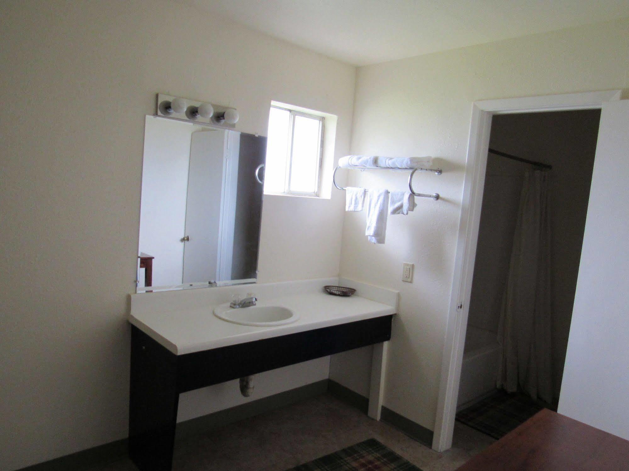 Alvin Extended Stay Ngoại thất bức ảnh