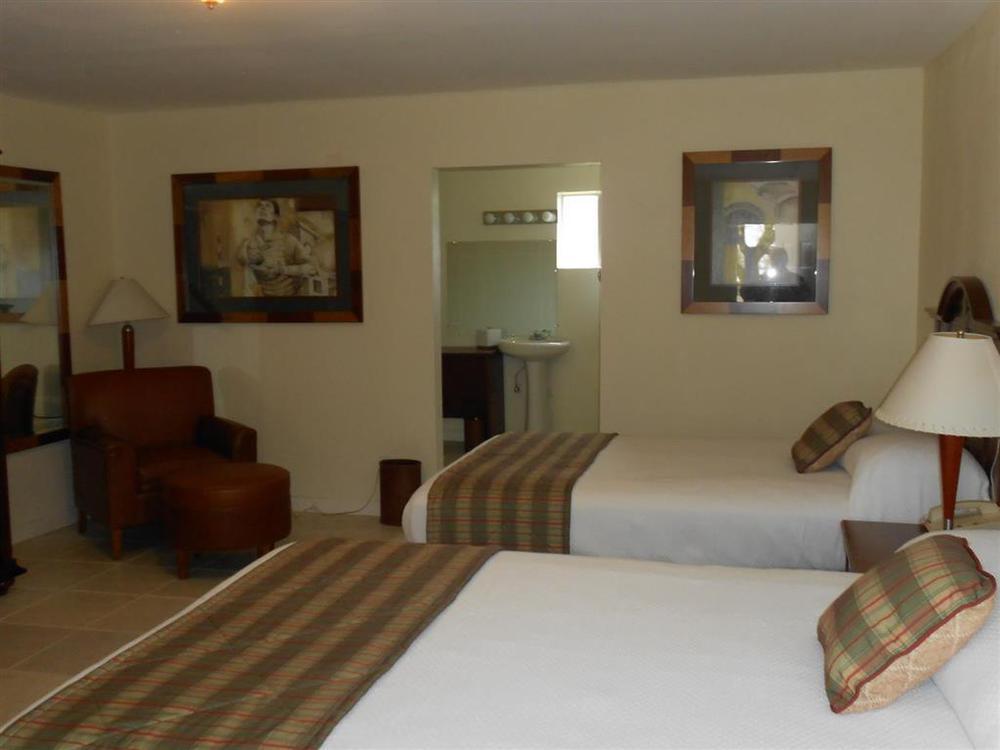 Alvin Extended Stay Phòng bức ảnh
